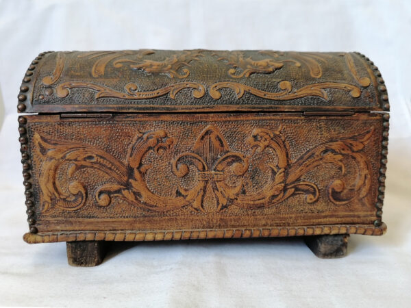 Antique Cigarettes Box - Image 3