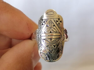ANTIQUE VINTAGE OLD COLLECTIBLE