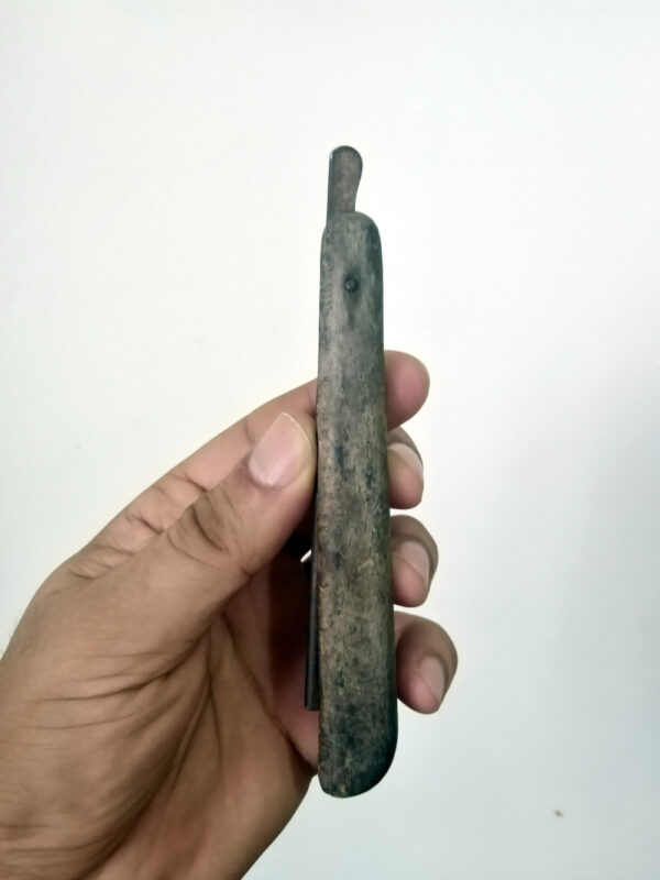 Primitive Razor Blade - Image 3