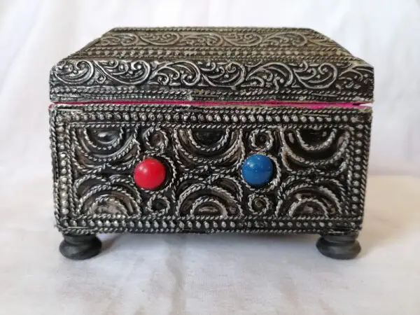 Traditional Cigarettes Box - Image 2